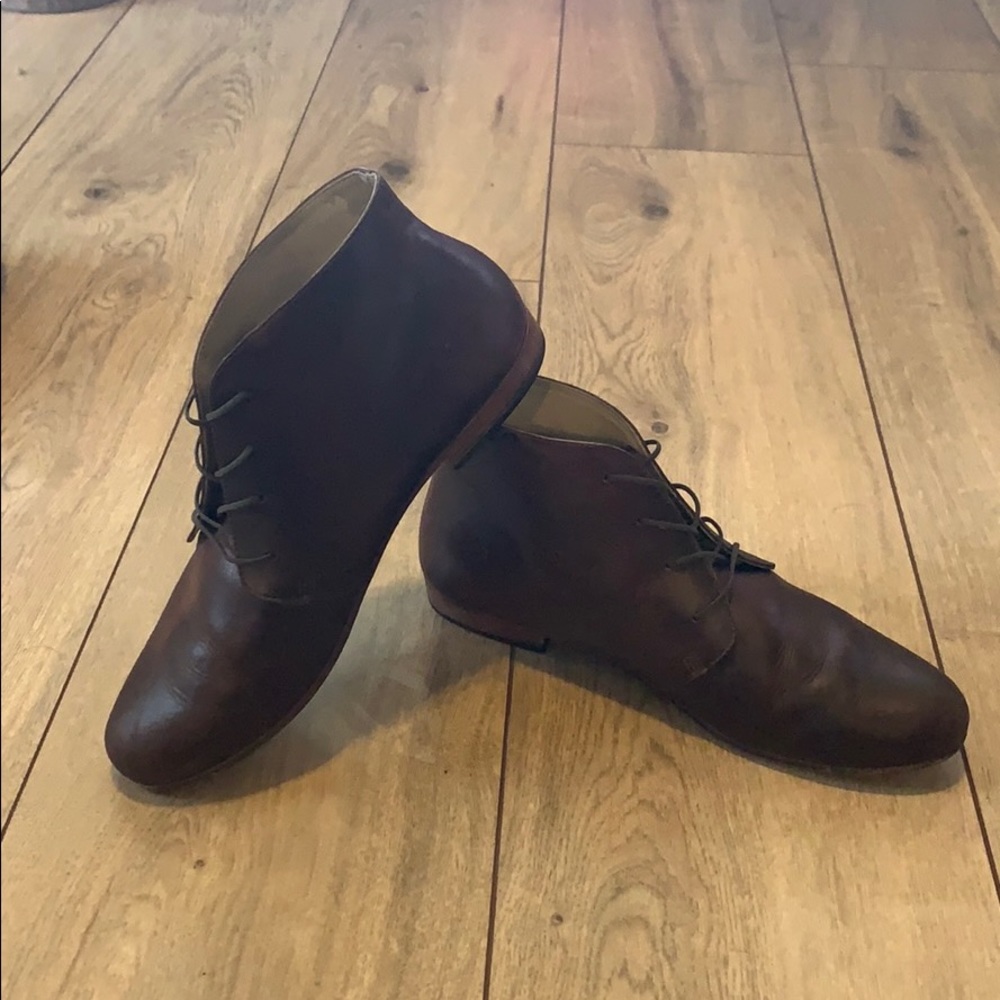 Nisolo Chukka Boots